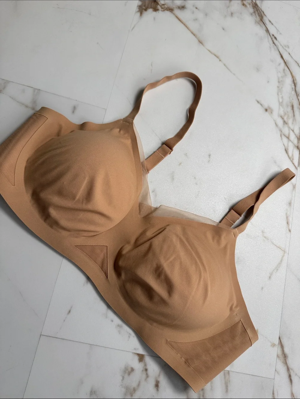 Honeylove Wire Free Cross Over Bra Nude sz L Mesh Trendy Comfy
